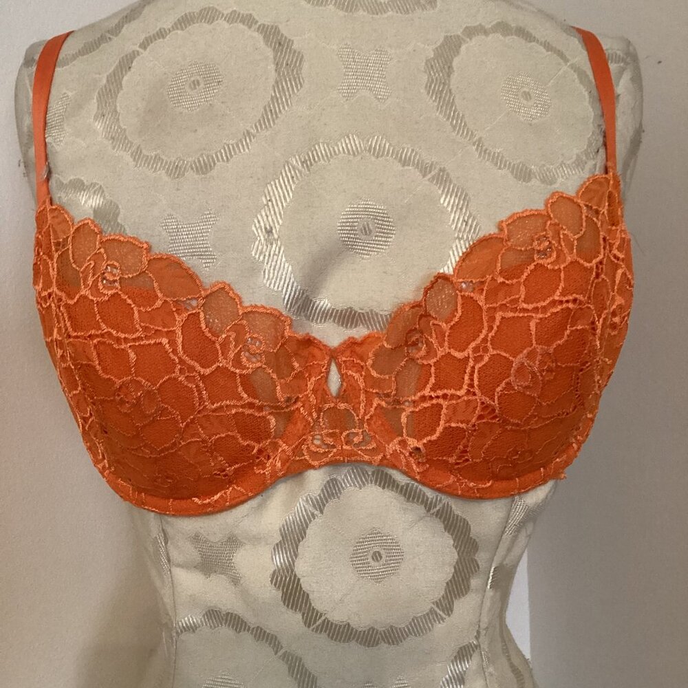VICTORIA'S SECRET VERY SEXY PUSH UP BRA in ORANGE LACE 34D LIGHT DEMI PADDING